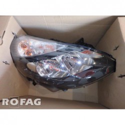 Reflektor przedni Renault...