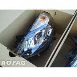 Reflektor przedni...