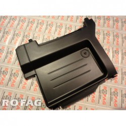 Pokrywa akumulatora górna...